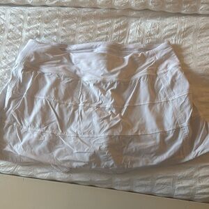 White lululemon skirt